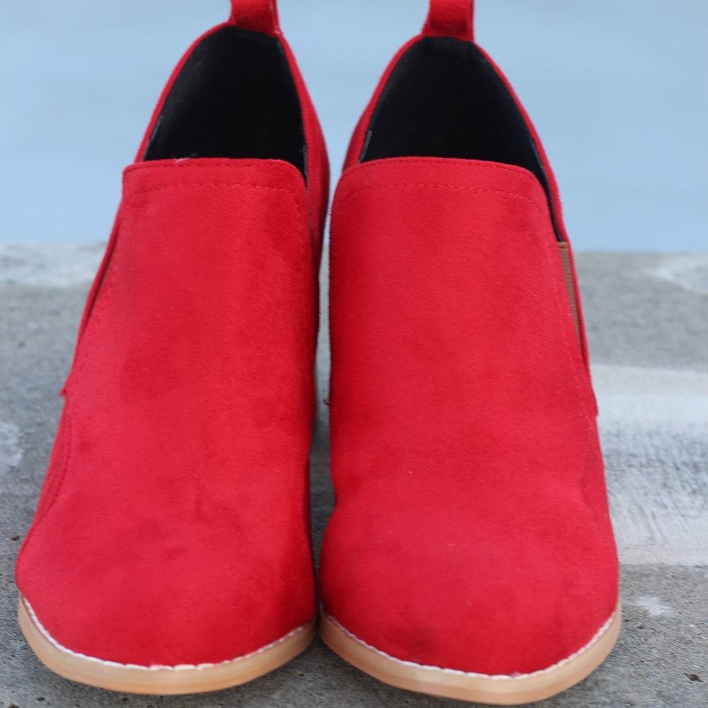 Women's shoes